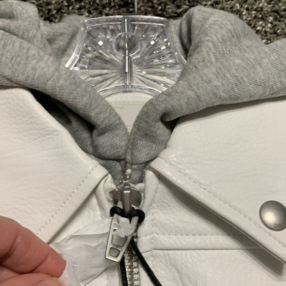 BLANKNYC Vegan Leather Hoodie Jacket XS - Picture 11 of 14